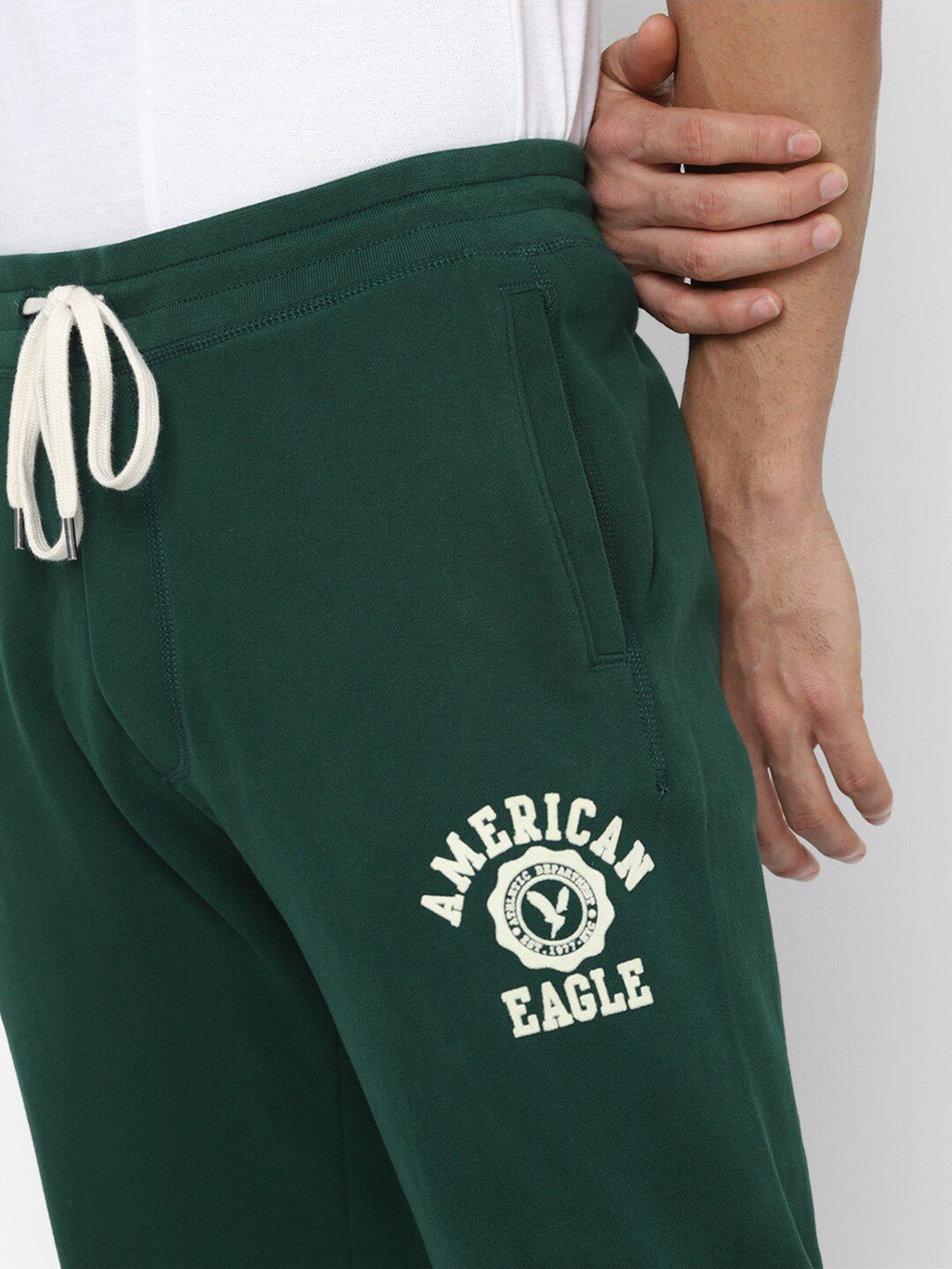  AMERICAN EAGLE OUTFITTERS Men Brand Logo Printed Regular Fit Mid-Rise Track Pants