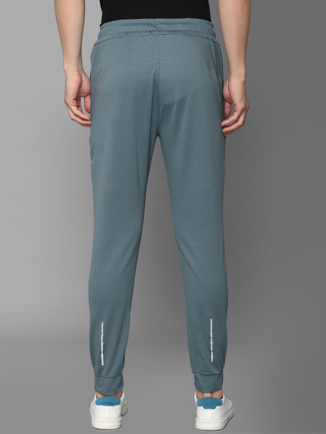  Louis Philippe ATHPLAY Men Blue Solid Slim Fit Joggers
