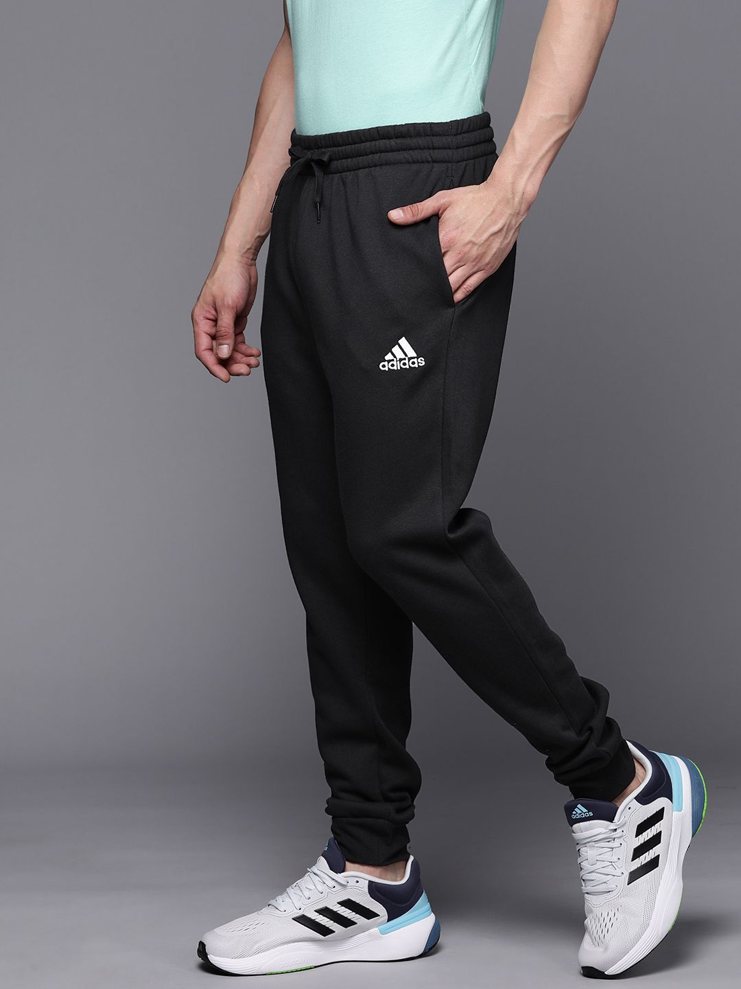  ADIDAS Men Essentials Fleece Solid Feel Cozy Tapered Joggers