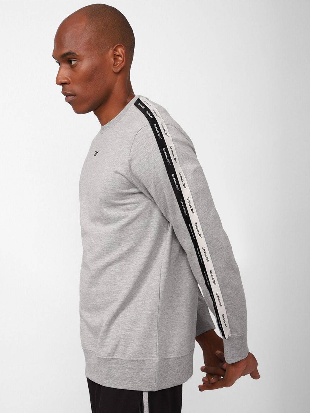  Reebok Men Training Essentials Dual Tape Enh Sweatshirt