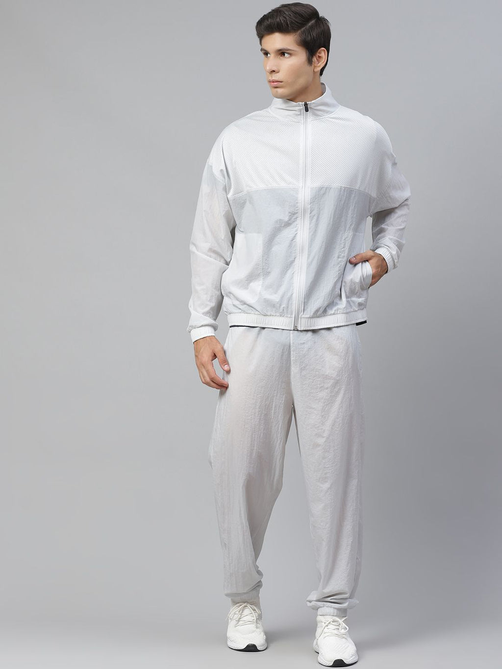  Reebok Men Grey Solid Slim Fit Training MYT Tracksuit