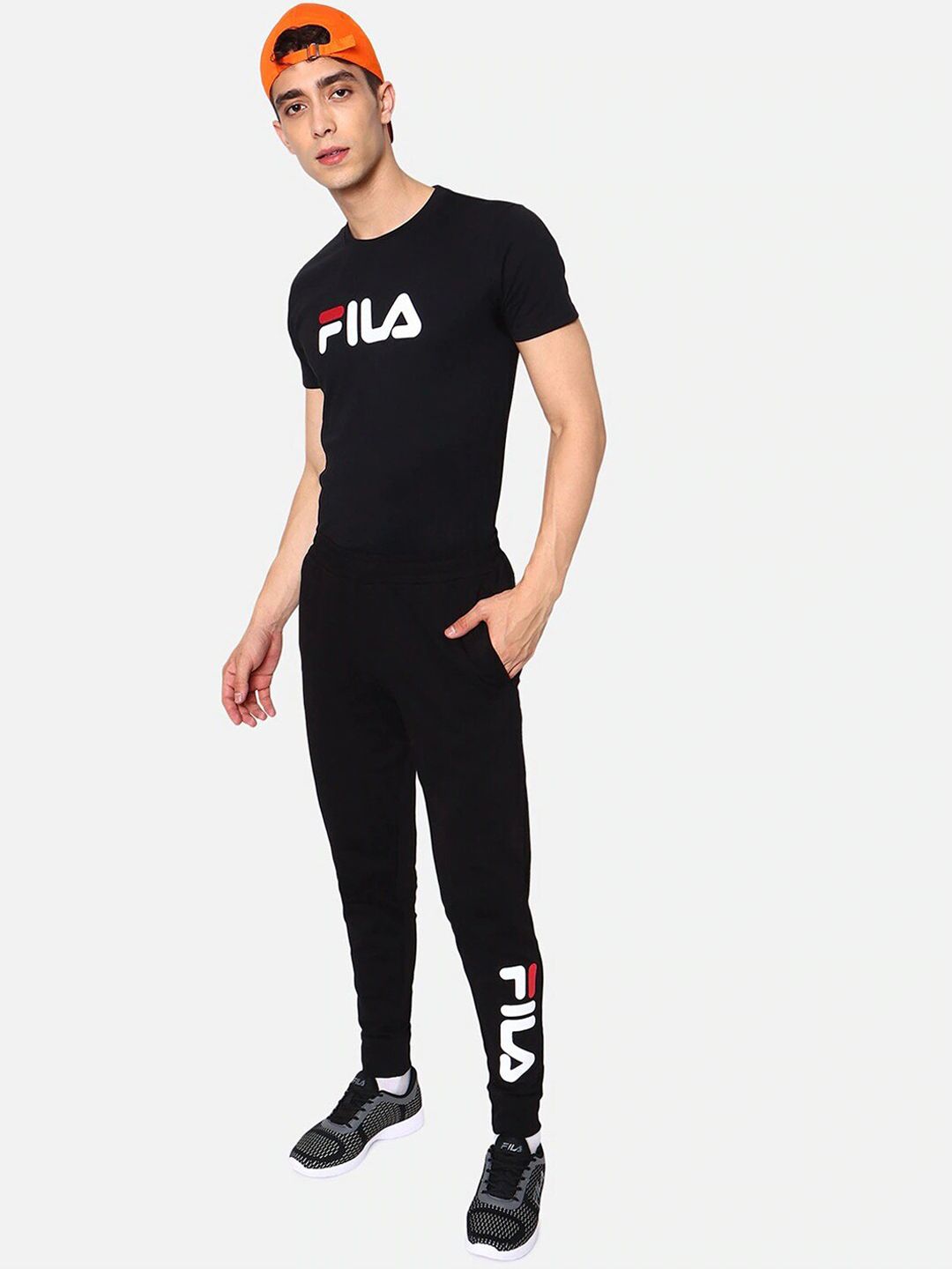  FILA Men MANAKIN Solid Cotton Joggers