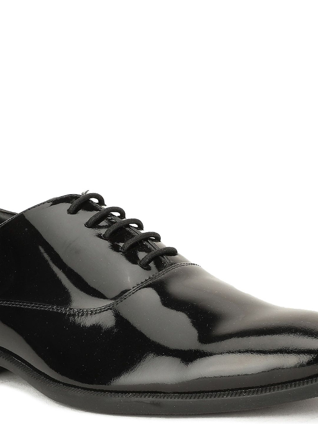  Bata Men Round Toe Formal Oxfords