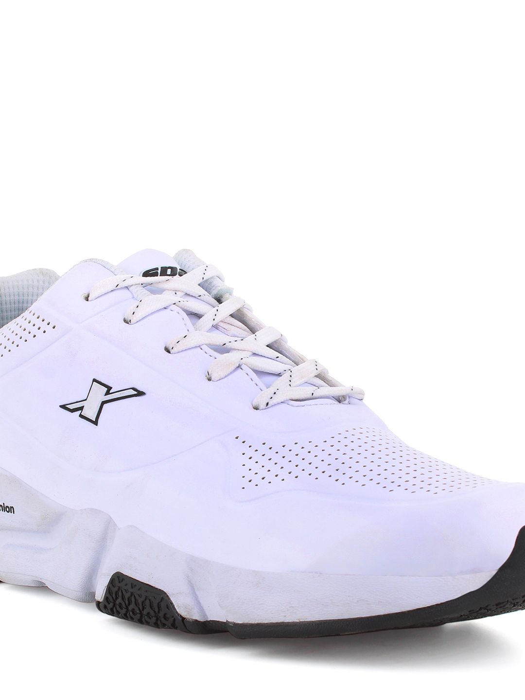  Sparx Men White Solid Round Toe Running Shoes