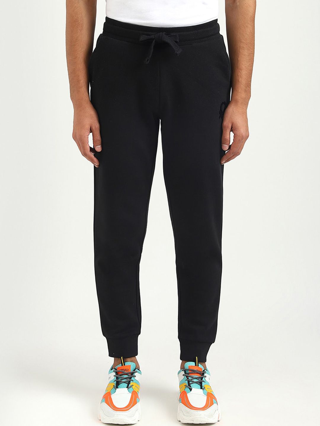  United Colors Of Benetton Men Black Solid Jogger