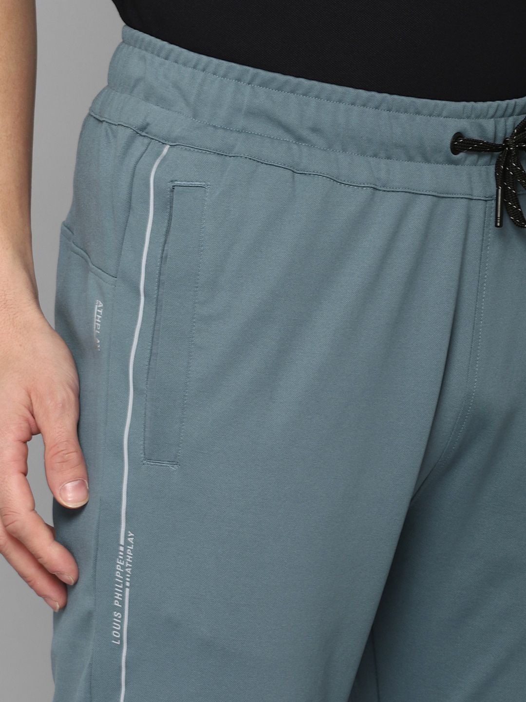  Louis Philippe ATHPLAY Men Blue Solid Slim Fit Joggers