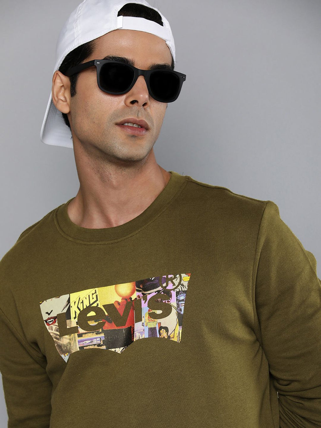  Levis Men Olive Green Printed Pure Cotton Sweatshirt