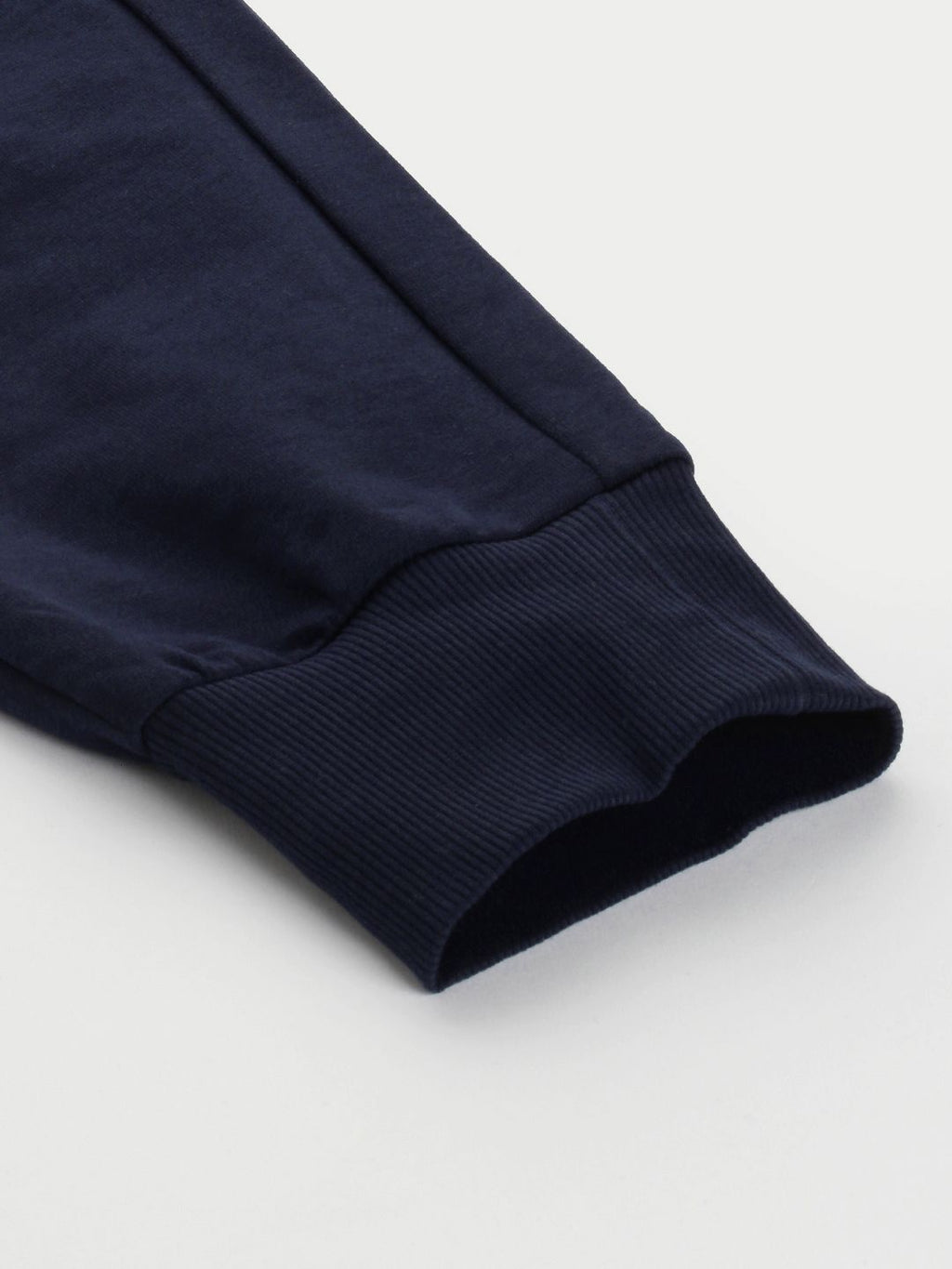  Puma Men Solid Mid Rise Joggers