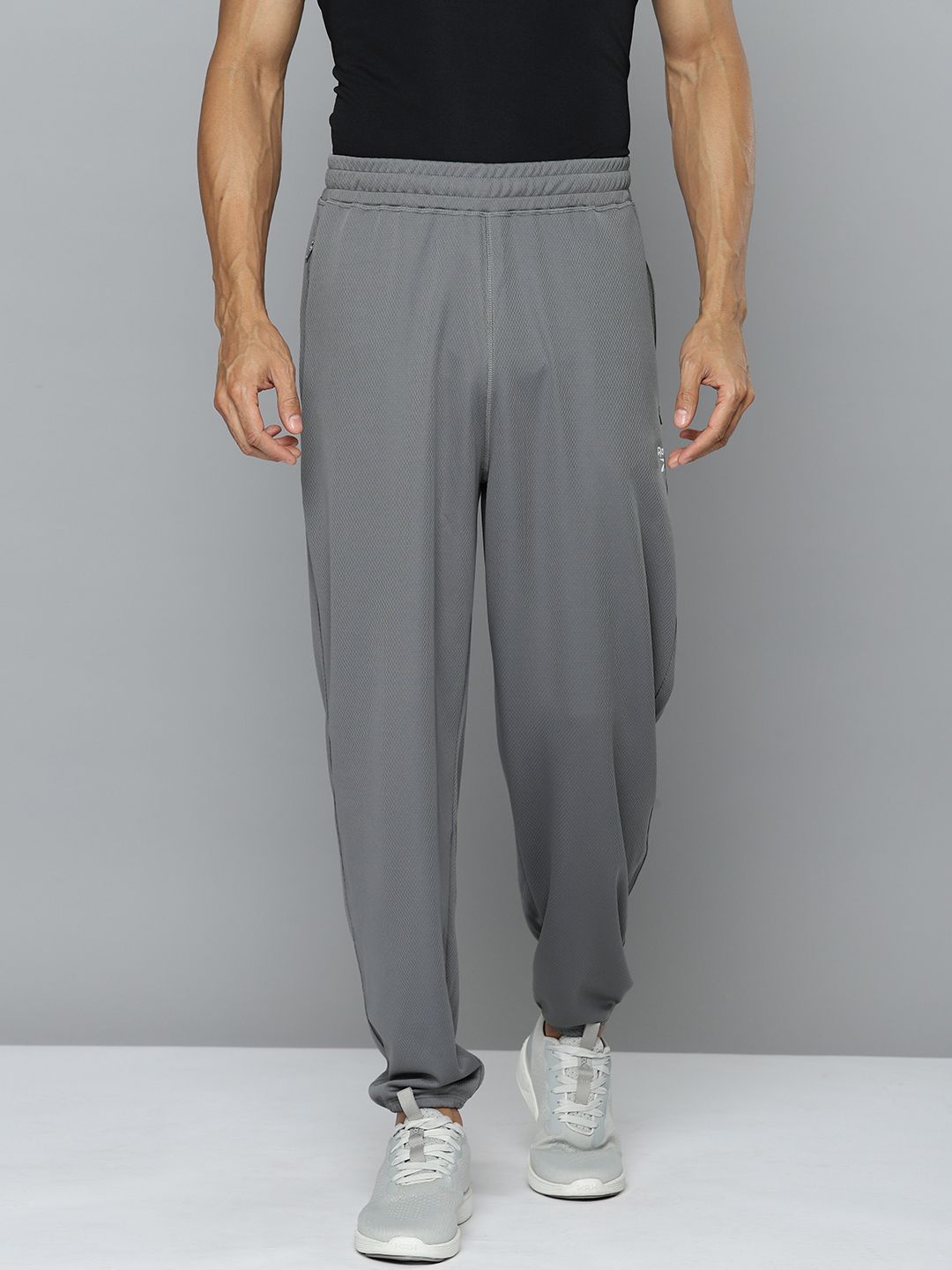  Reebok Men Training Speedwick Prime Joggers