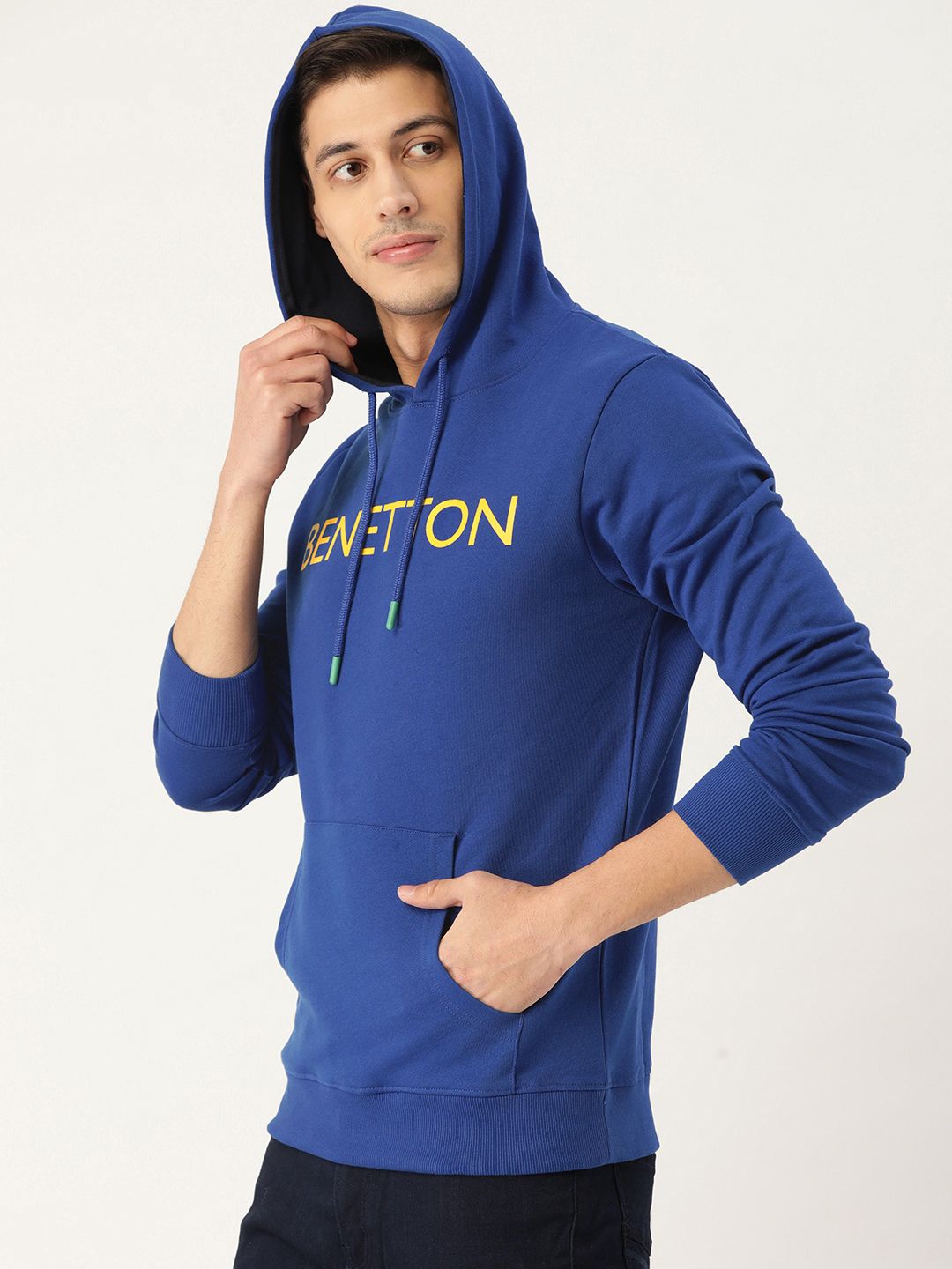  United Colors Of Benetton Men Blue Solid Hooded Sweatshirt