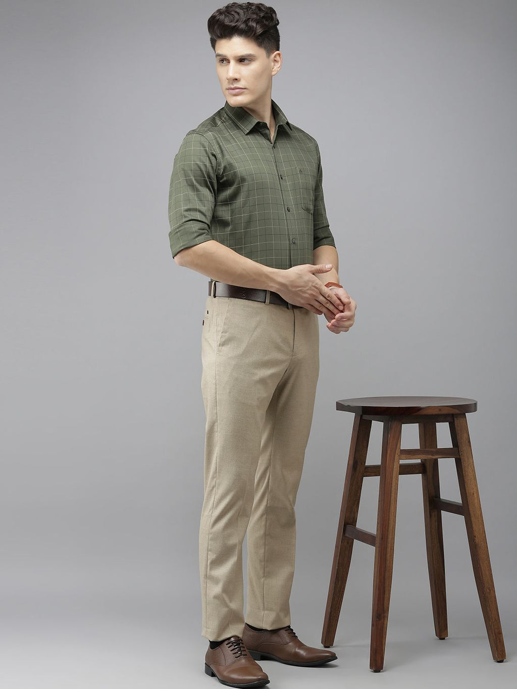  Arrow Men Khaki Solid Mid-Rise Formal Trousers