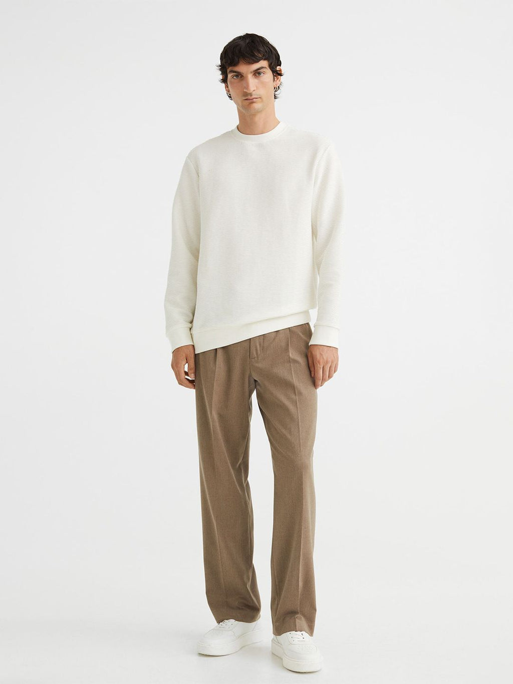  H&M Men Regular Fit Ribbed Sweatshirt
