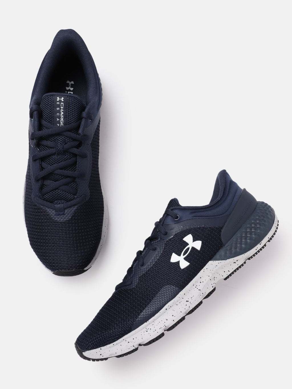  UNDER ARMOUR Men Woven Design Charged Escape 4 Running Shoes