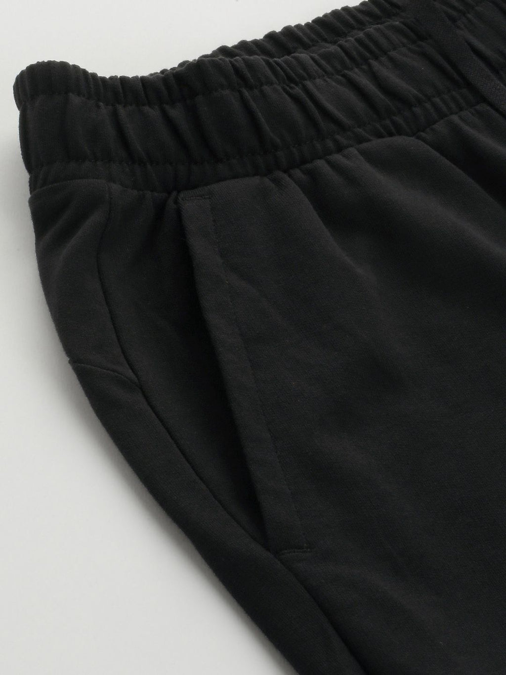  Puma Men ESS Logo Regular Fit Track Pants