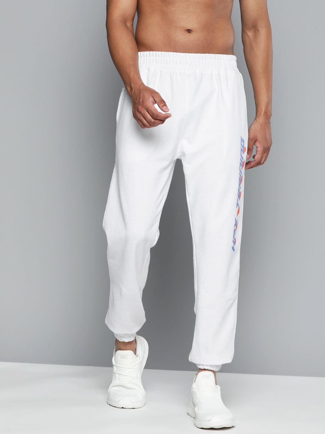  HRX By Hrithik Roshan Men Training Everglade Bio-Wash Brand Carrier Joggers
