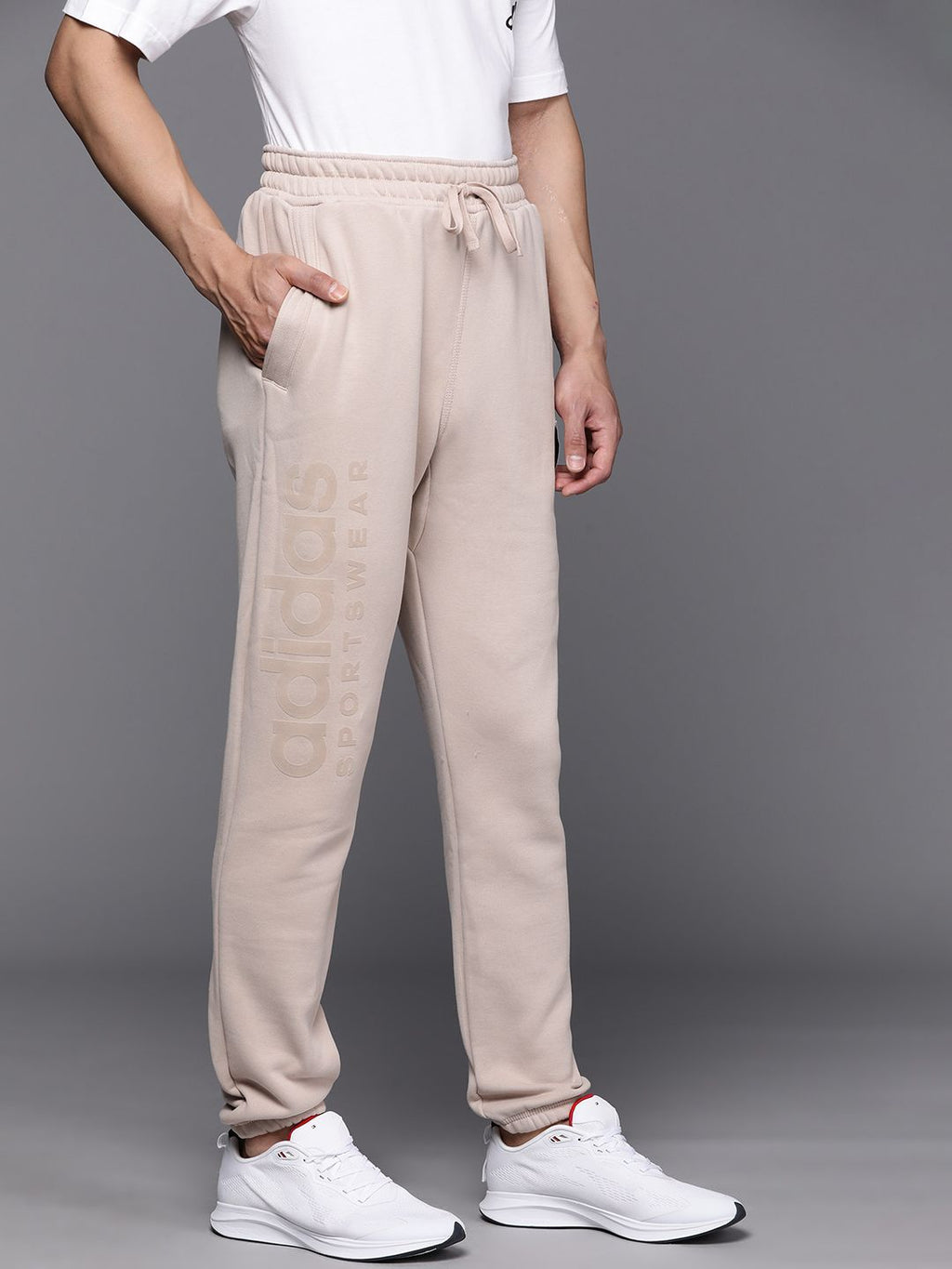  ADIDAS Men CAPS Joggers