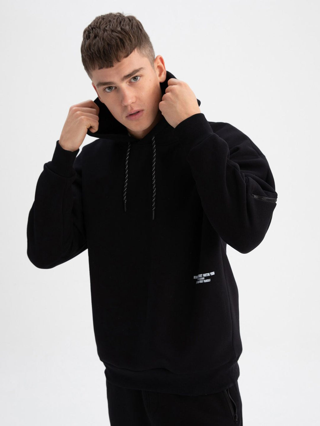  DeFacto Hooded Cotton Sweatshirt