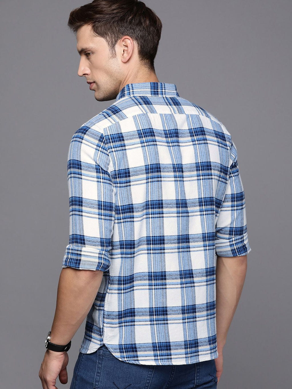  WROGN Men Pure Cotton Slim Fit Tartan Checks Casual Shirt