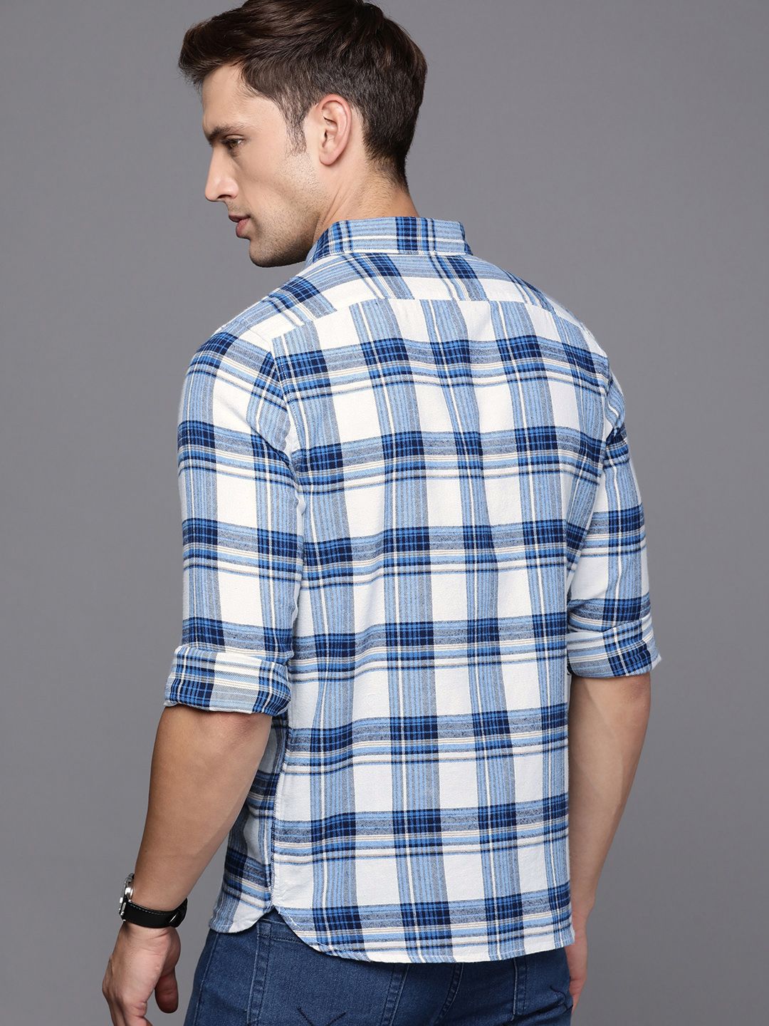  WROGN Men Pure Cotton Slim Fit Tartan Checks Casual Shirt
