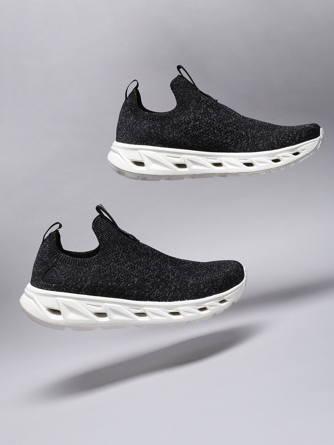 Xtep Men Memory Foam Textile Non-Marking Walking Shoes