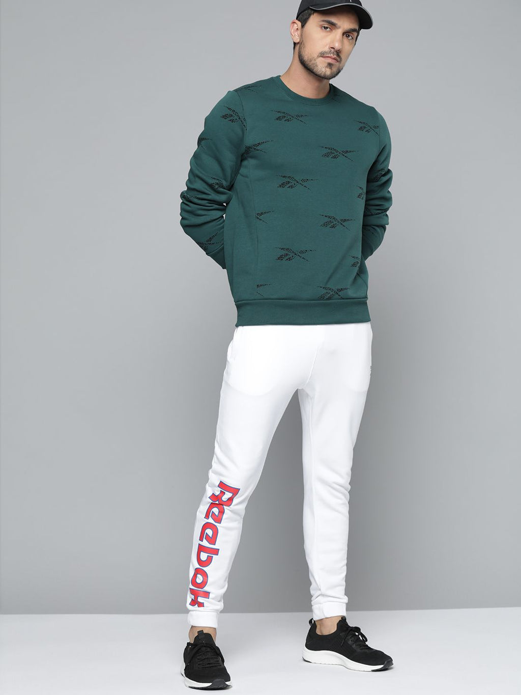  Reebok Men Green Printed AOP Sweatshirt