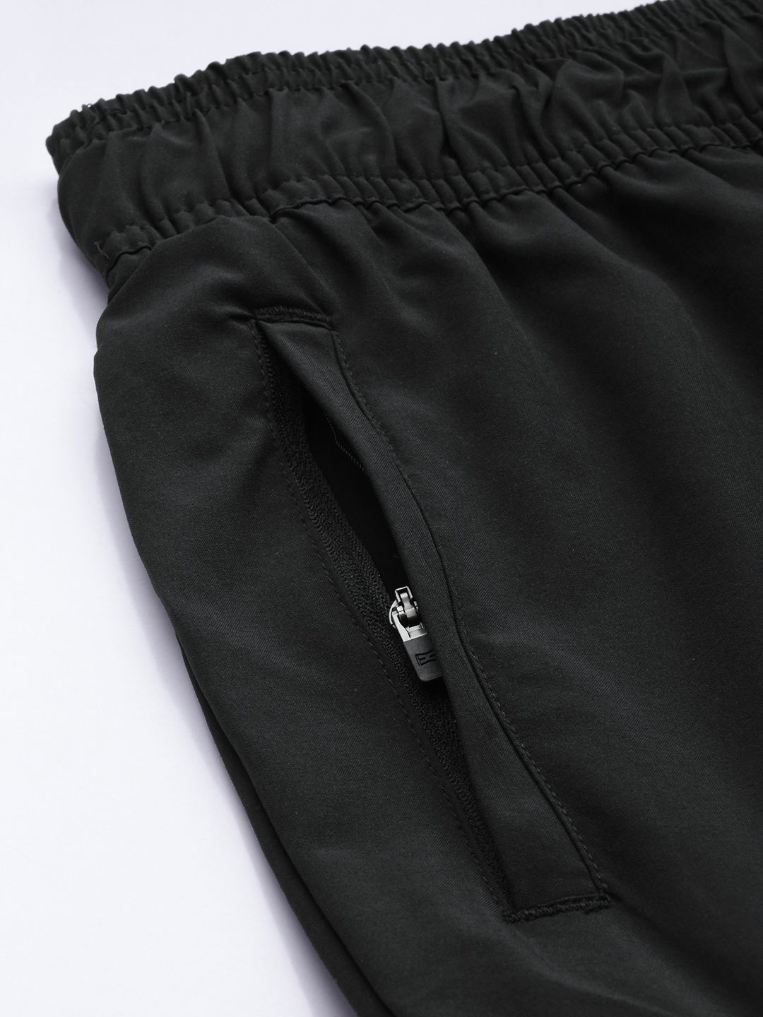  HRX By Hrithik Roshan Men EDGE Mid-Rise Rapid-Dry Joggers With Draw Cords Closure