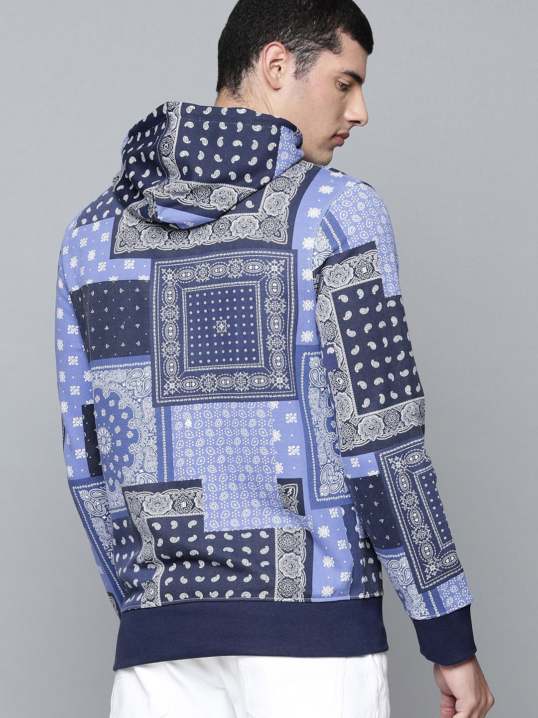  Levis Men Blue Printed Sweatshirt