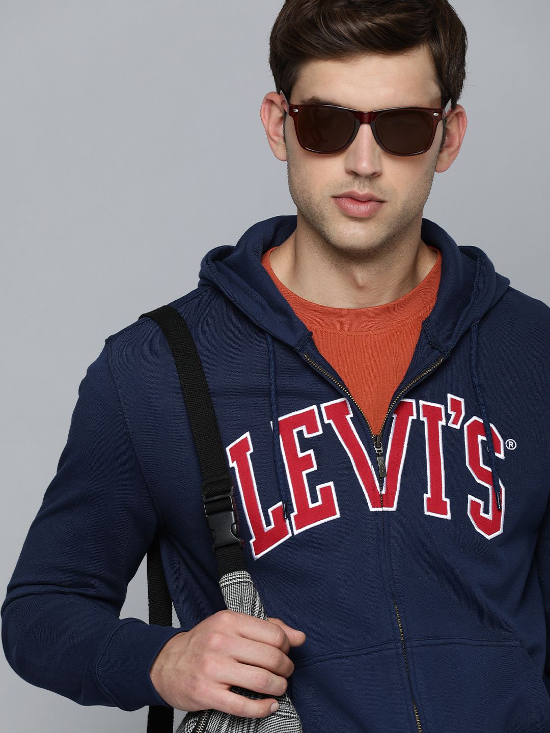  Levis Men Navy Blue Brand Logo Print Pure Cotton Hooded Sweatshirt
