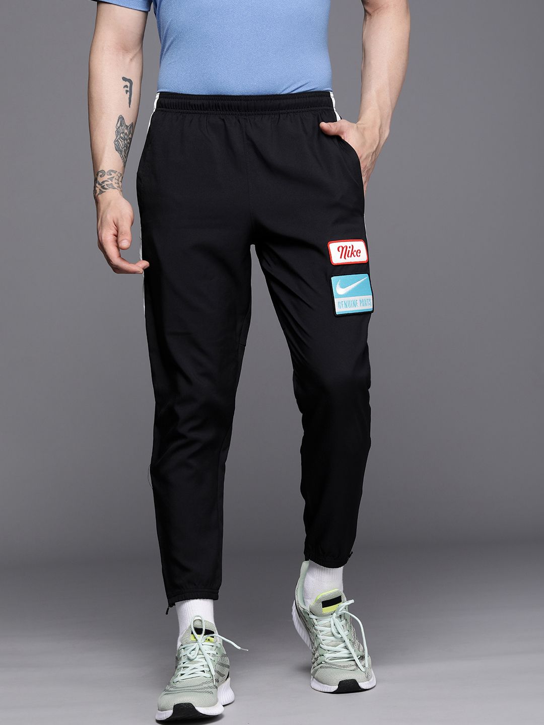  Nike Men Dri Fit Applique Brank Logo Detailed DYE Challenger Running Pants