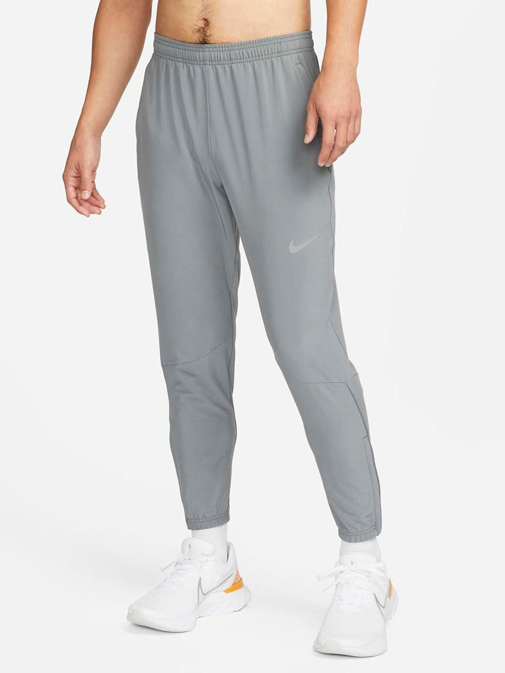  Nike Essential Woven Running Joggers