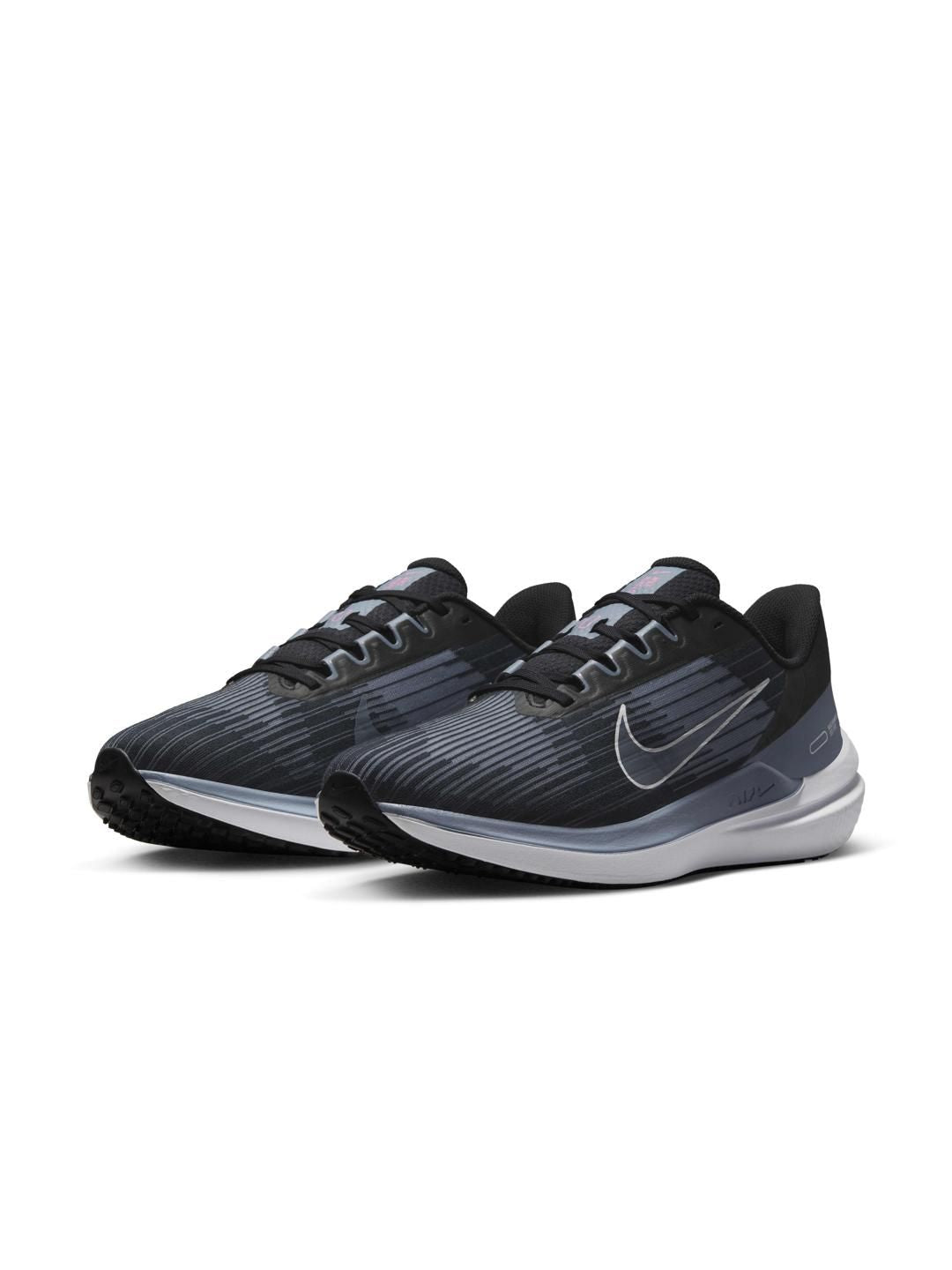  Nike Men Textured Air Winflo 9 Regular Road Running Shoes