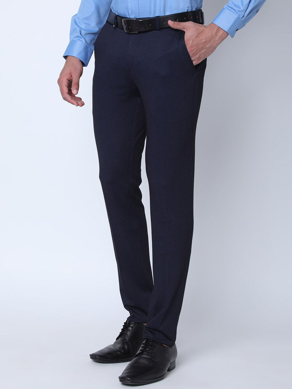  Oxemberg Men Mid Rise Slim Fit Formal Trousers