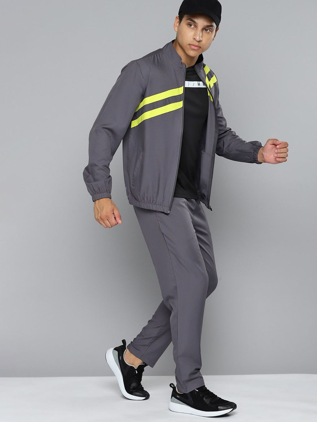  HRX By Hrithik Roshan Men Rapid-Dry Antimicrobial Running Tracksuit