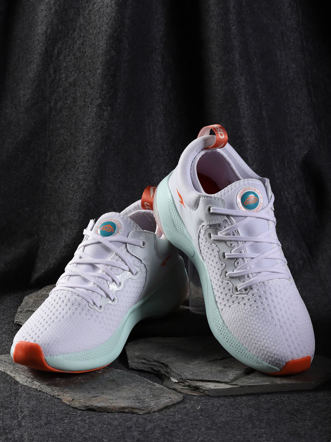  ASIAN Men White Textile Underpronator Road Running Shoes