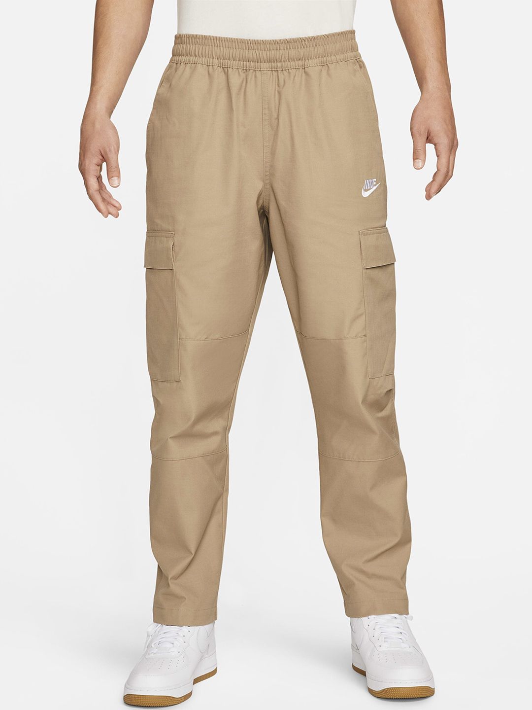  Nike Men Club Logo Printed Woven Cargo Track Pants