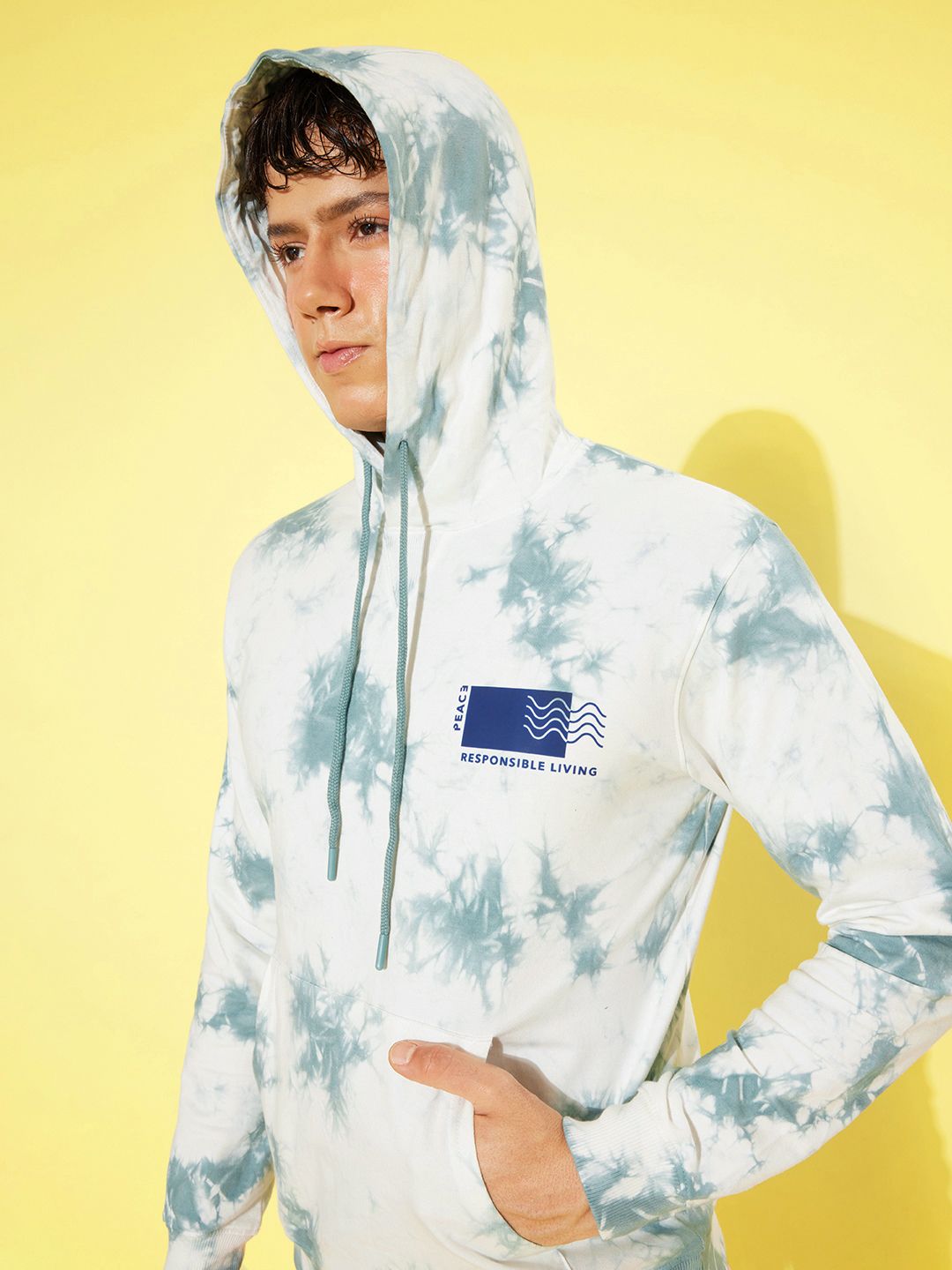  Mast & Harbour Men White & Blue Dyed Pure Cotton Printed Hooded Sweatshirt