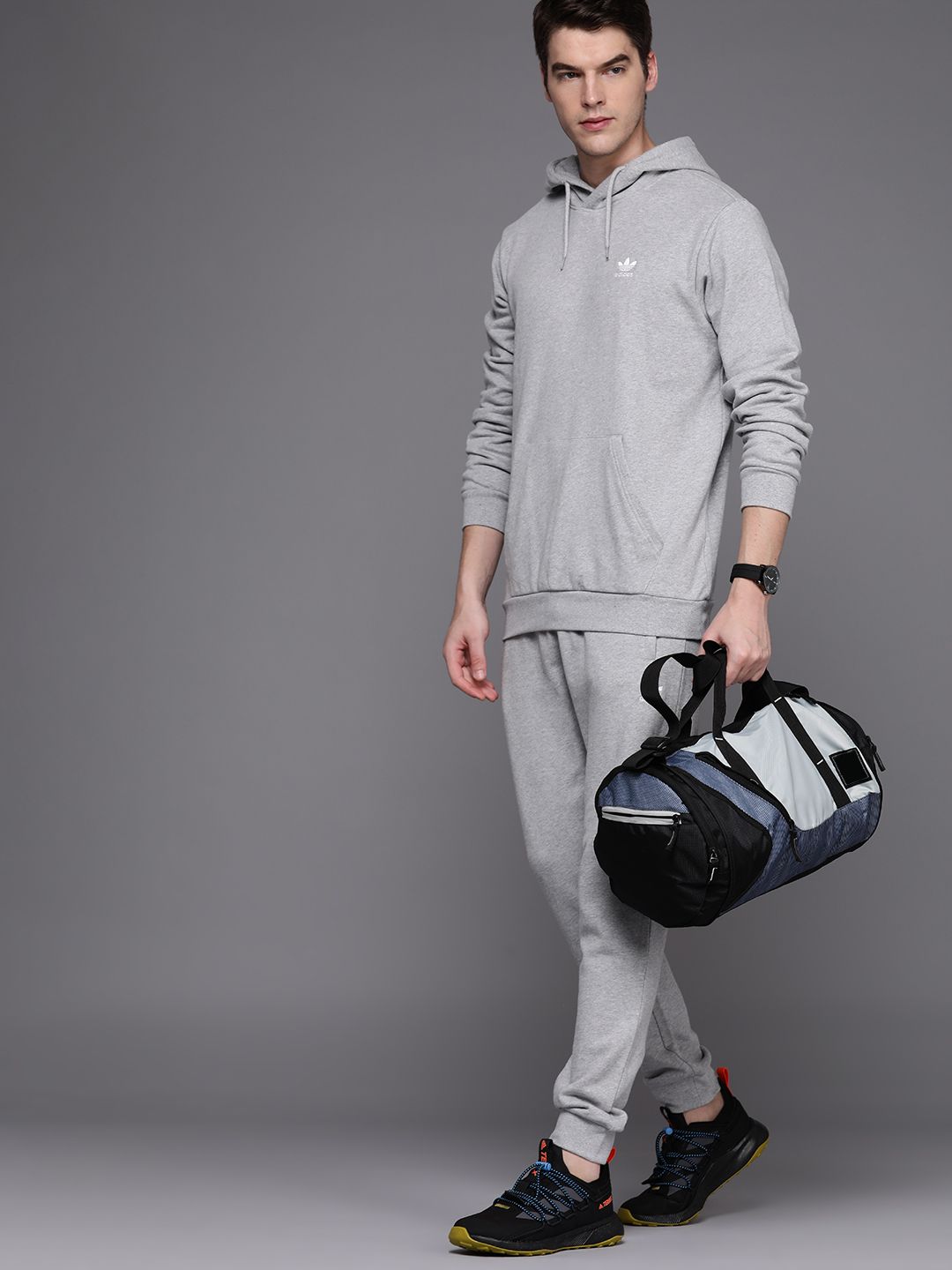  ADIDAS Originals Men Essential Hooded Sweatshirt