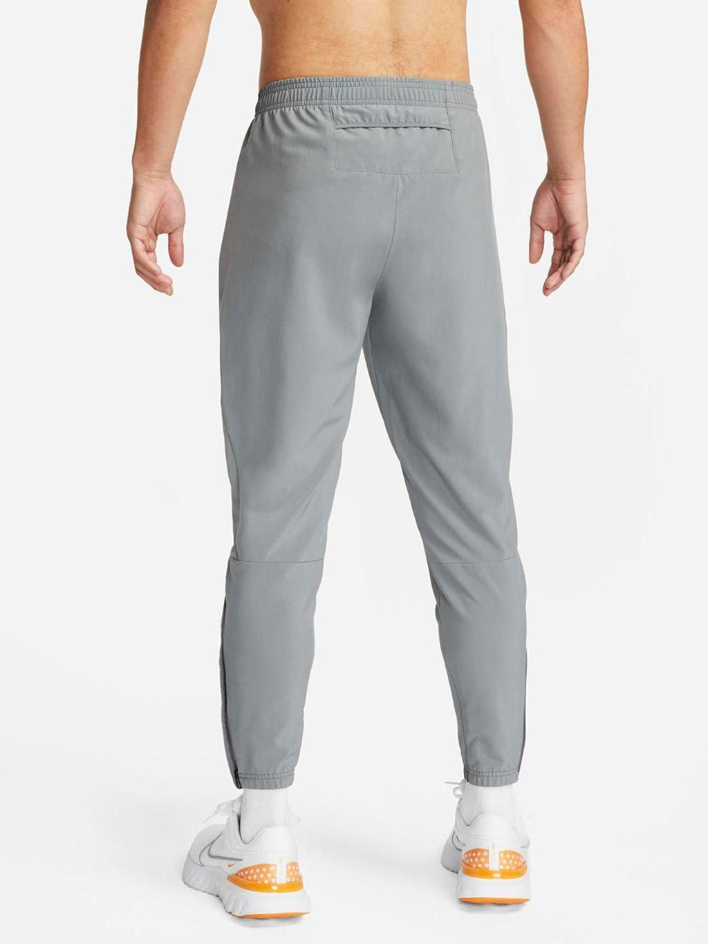 Nike Essential Woven Running Joggers