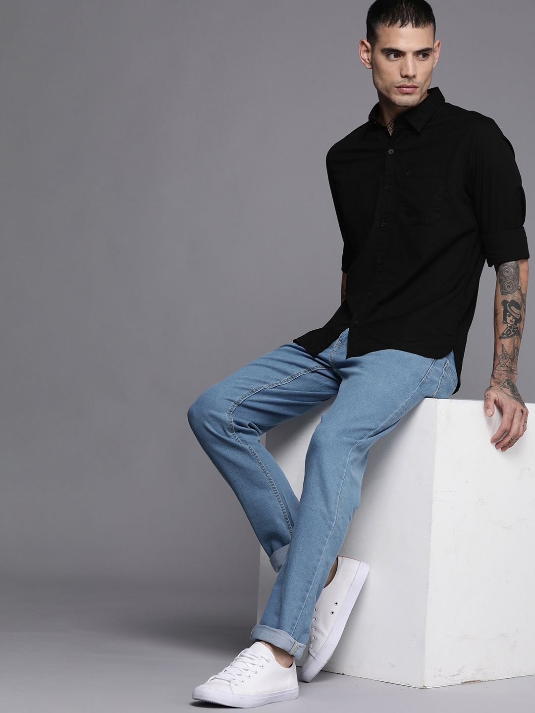  WROGN Men Black Solid Slim Fit Pure Cotton Casual Shirt