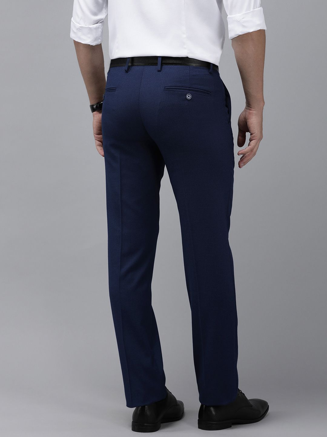  Van Heusen Men Textured Slim Fit Formal Trousers