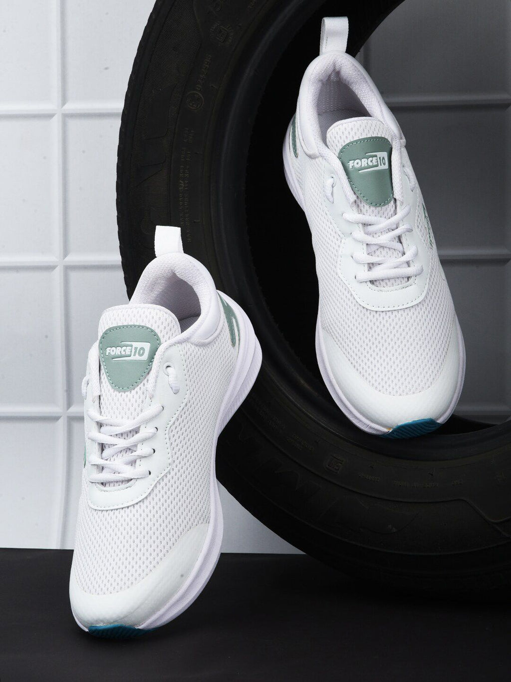  Liberty Men White Walking Non-Marking Shoes