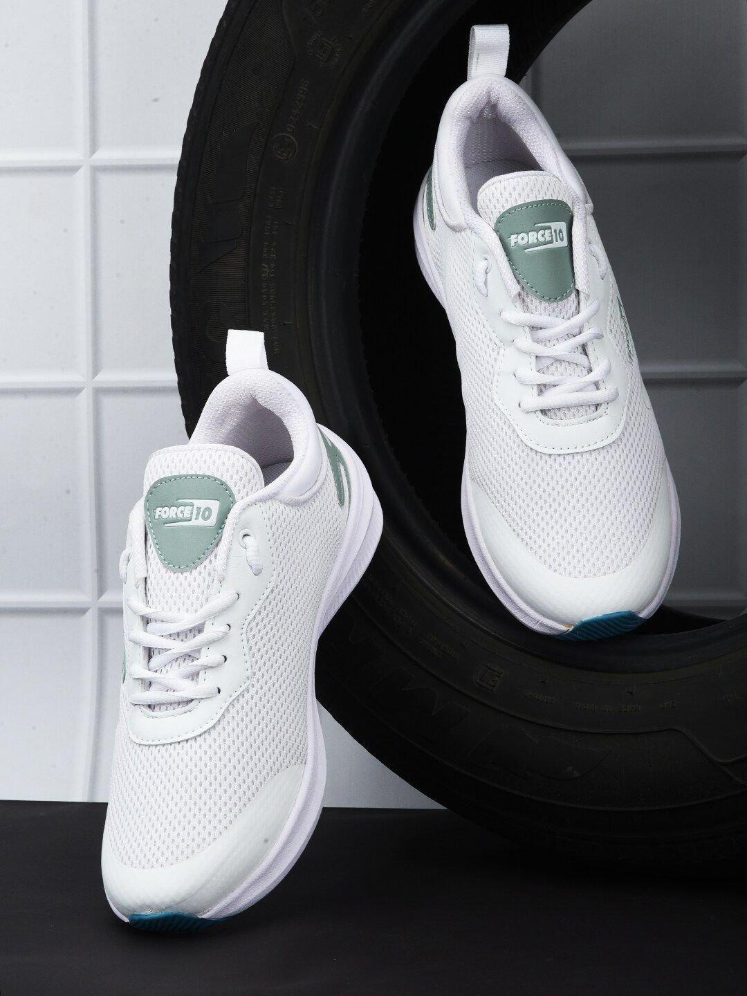  Liberty Men White Walking Non-Marking Shoes