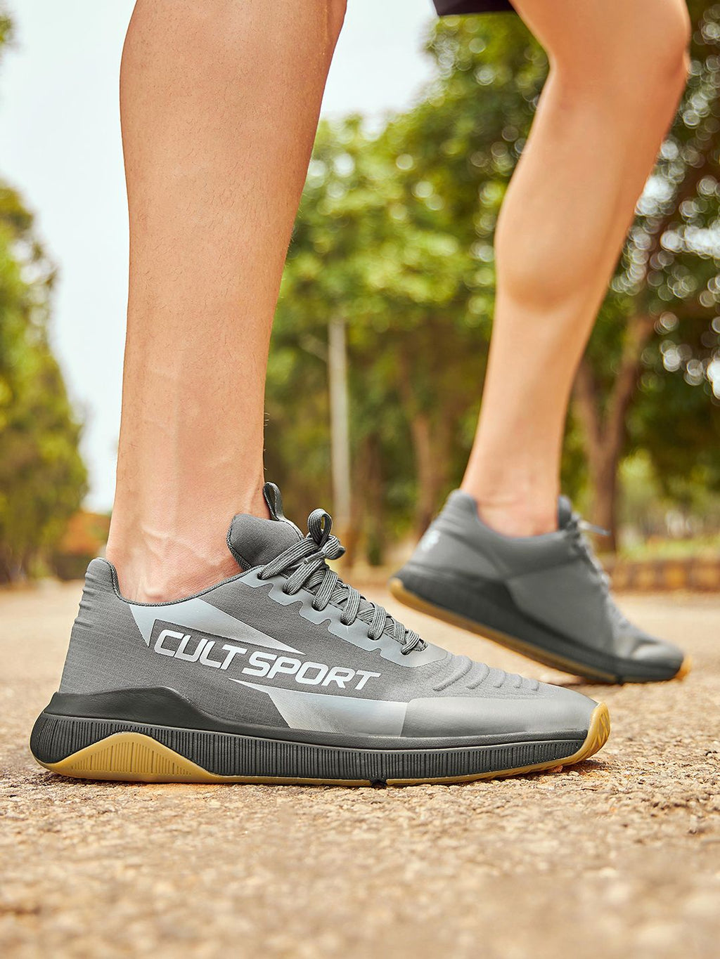  Cultsport X1 Men Logo-Printed Lace-Up Marking Training Shoes