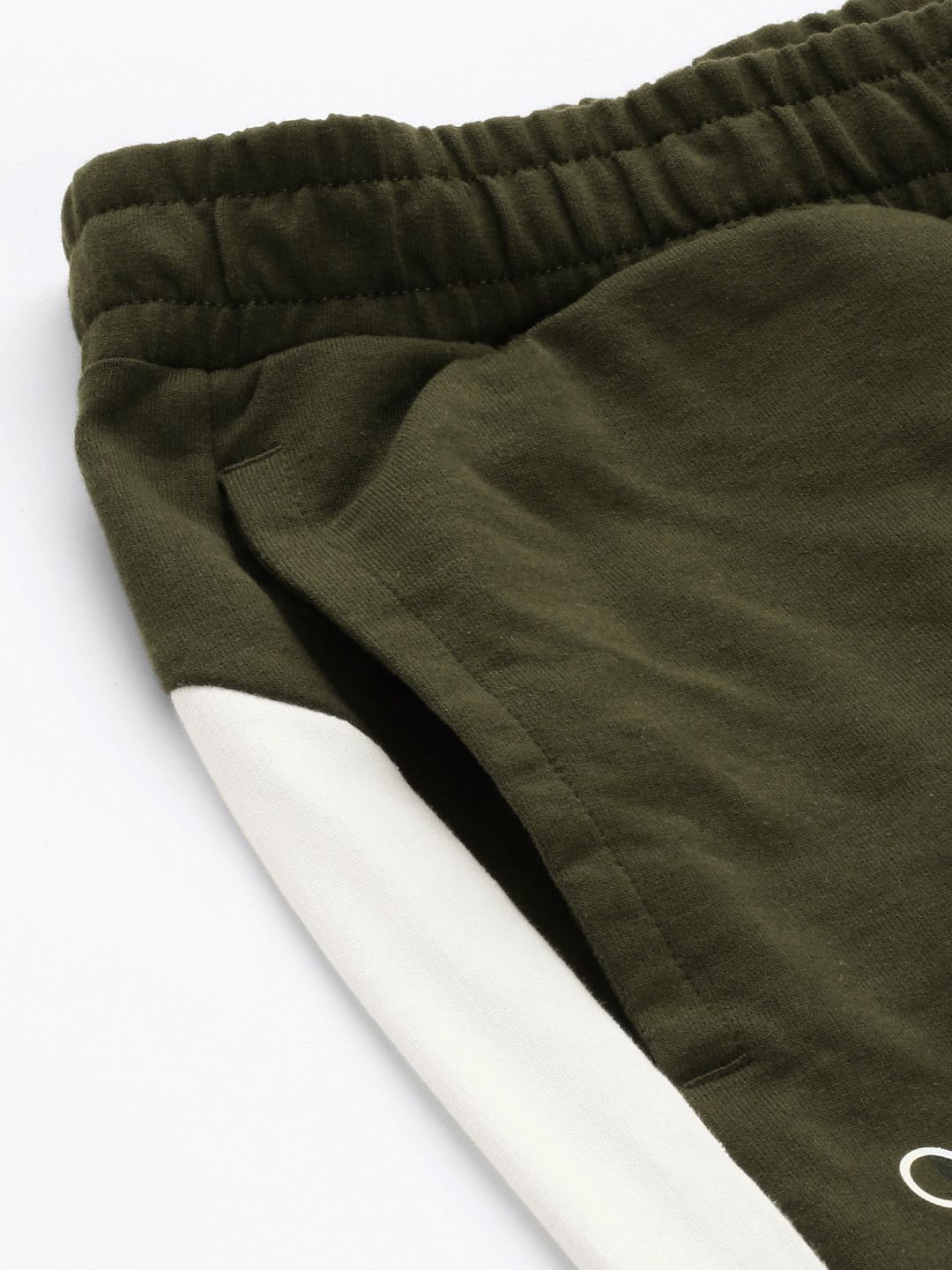  One8 X PUMA Men Slim Fit Virat Kohli Side Stripe Detail Joggers