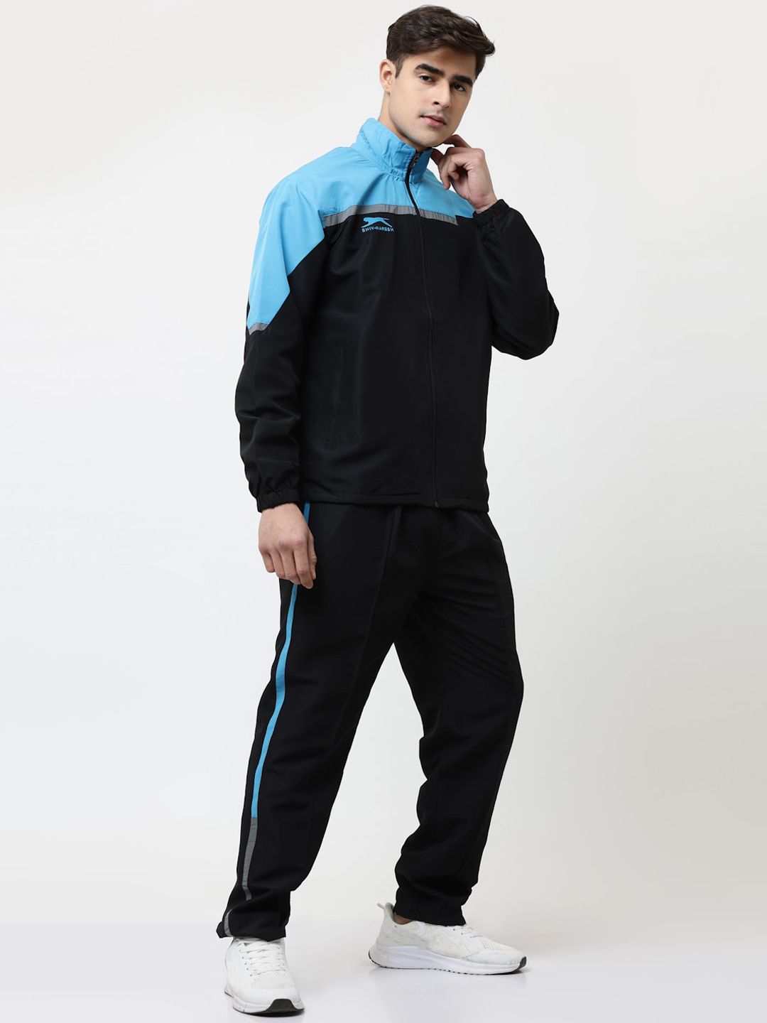  Shiv Naresh Colourblocked Mock Collar Sports Tracksuit