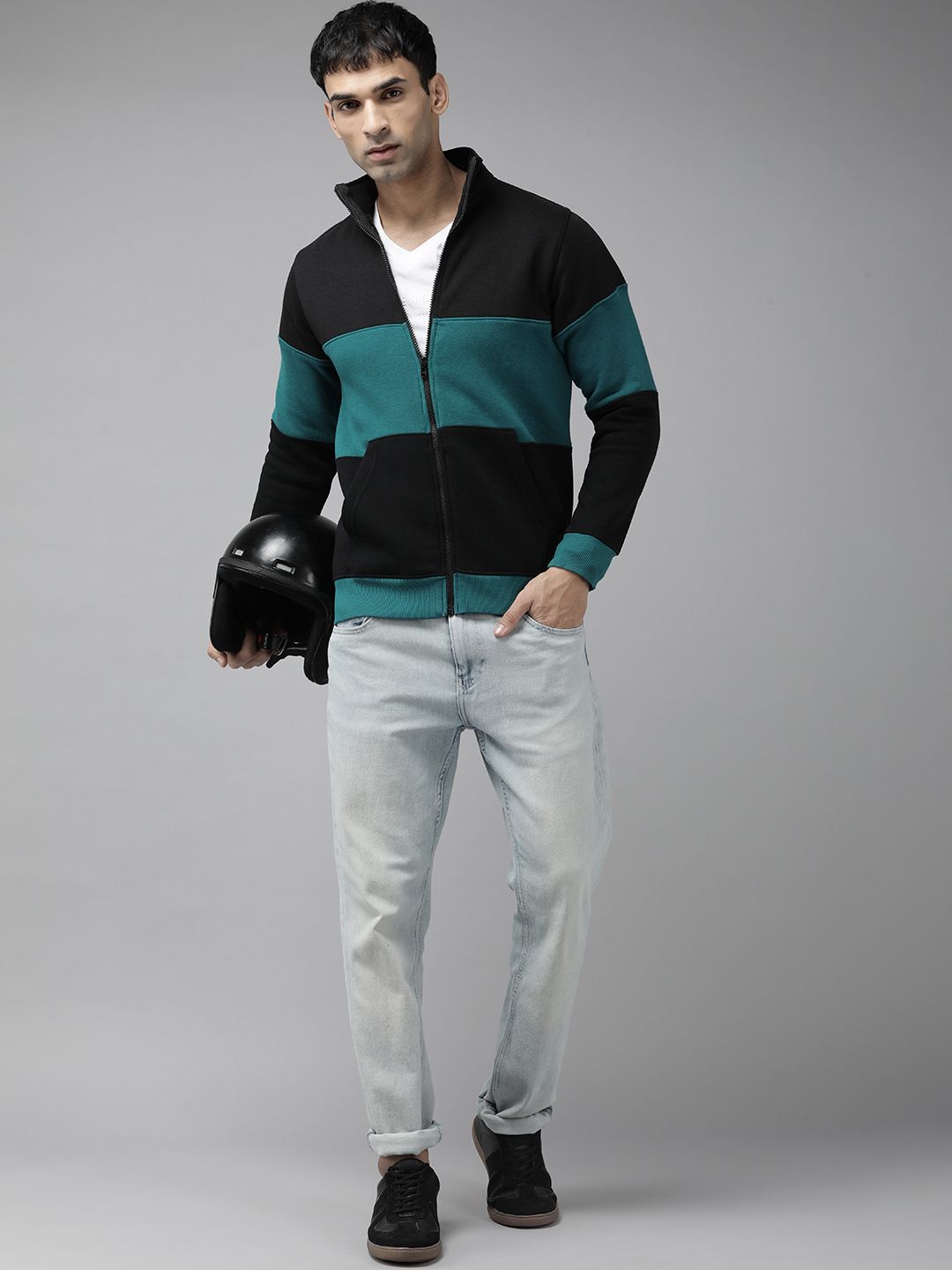  Roadster Men Colourblocked Sweatshirt