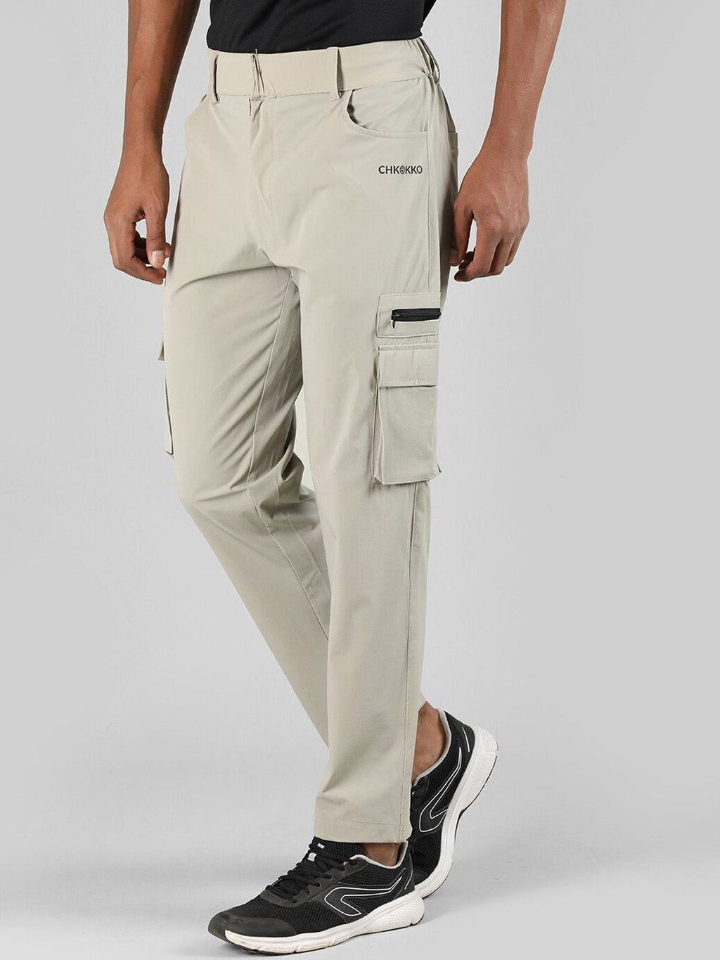  CHKOKKO Men Mid-Rise Track Pants