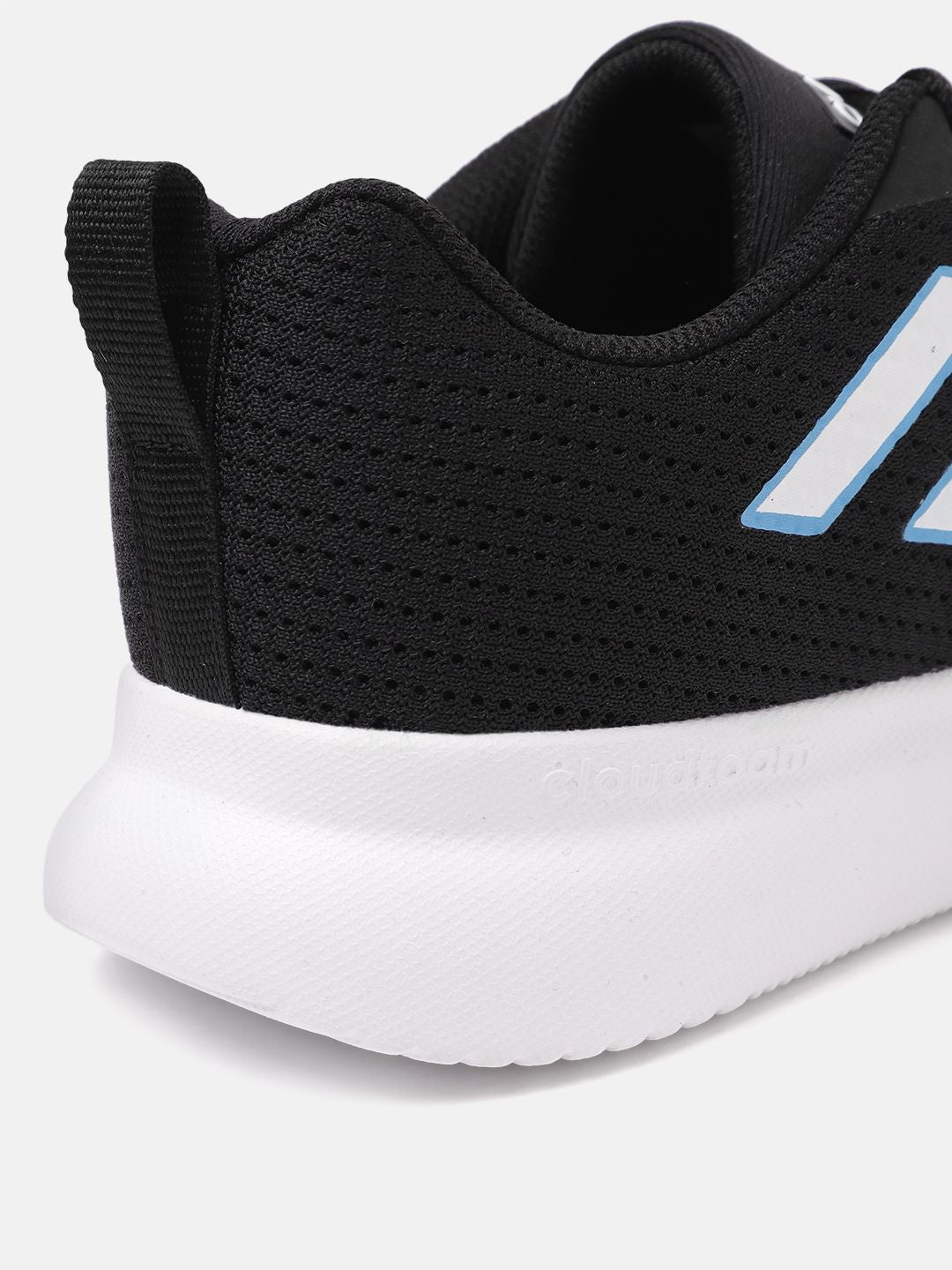  ADIDAS Men Woven Design Fleecewalk M Non-Marking Running Shoes