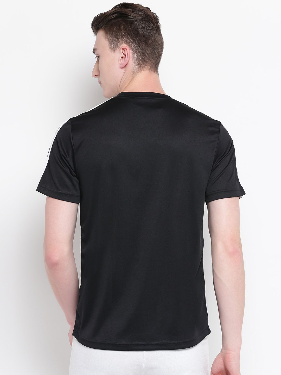  ADIDAS Men White Classic 3-Stripes Solid Round Neck T-shirt