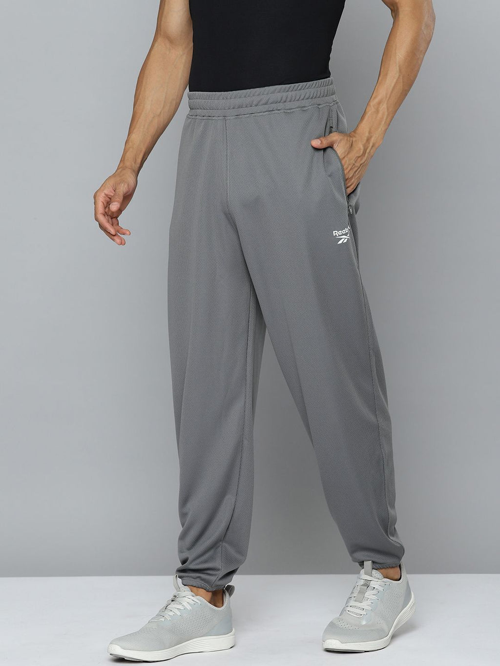  Reebok Men Training Speedwick Prime Joggers
